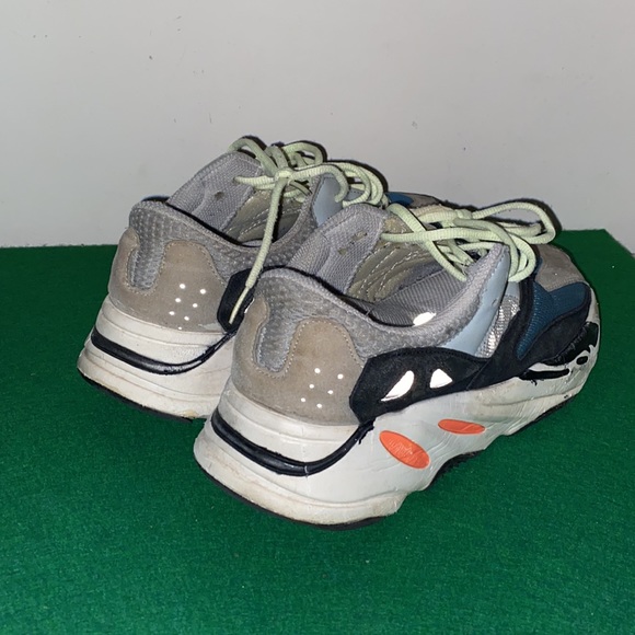 Wave runners - Picture 6 of 6